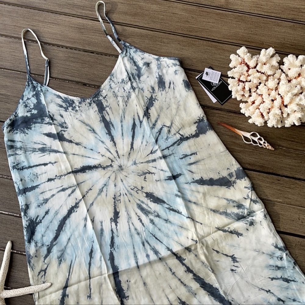🌴🔆VOLCOM- TIE DYE DRESS🔆🌴 - Picture 5 of 12